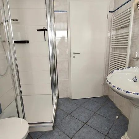 Saxonia By Rujana Binz